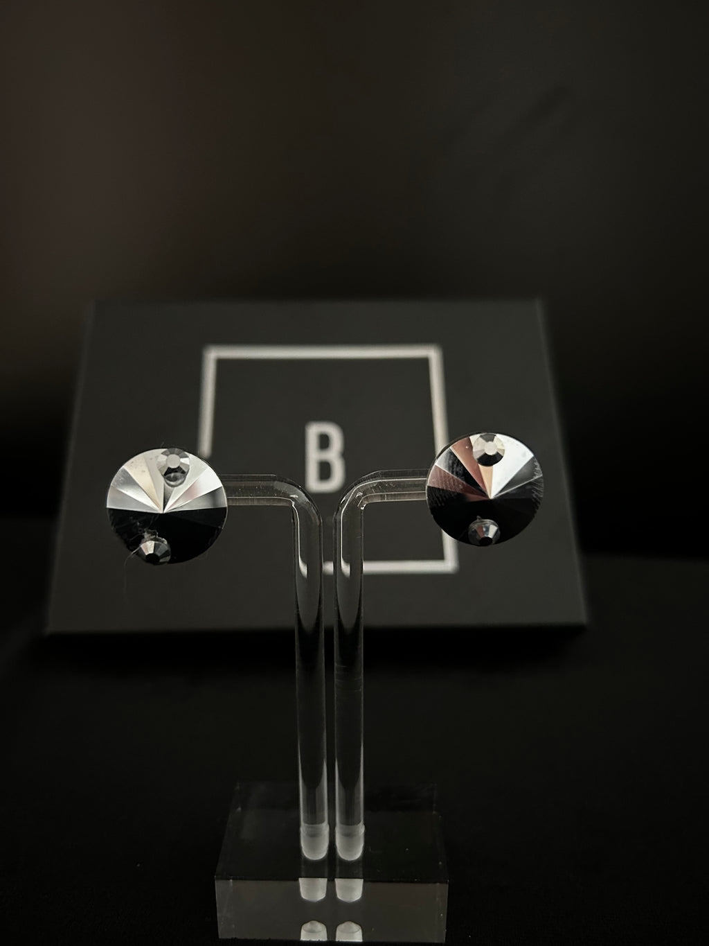 Round Stud Earrings