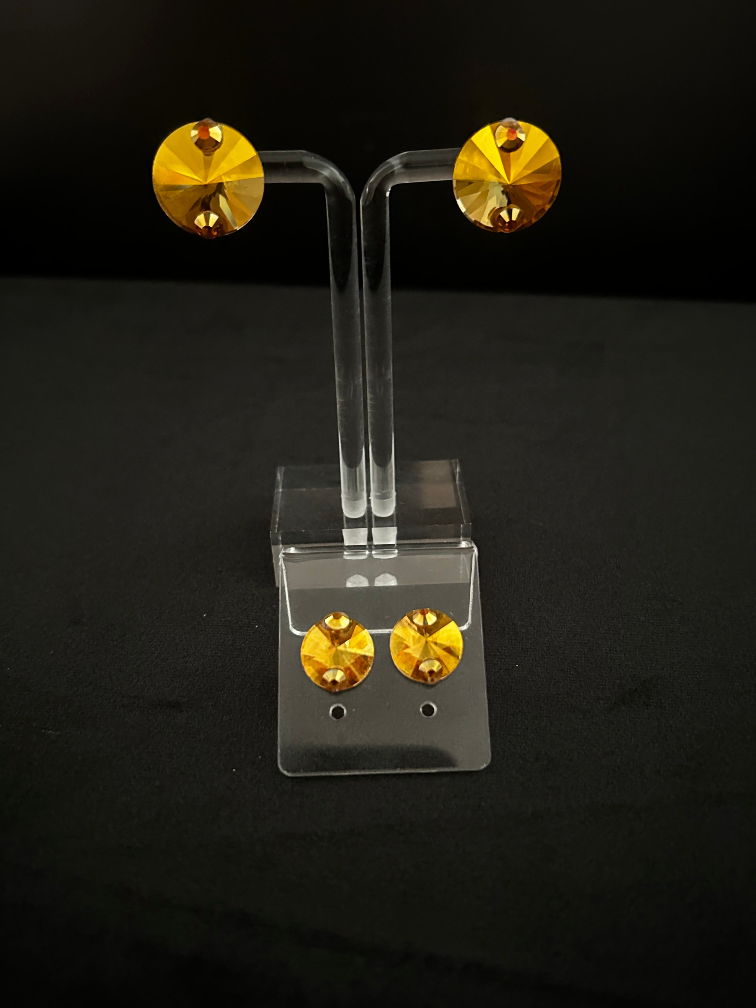 Round Stud Earrings