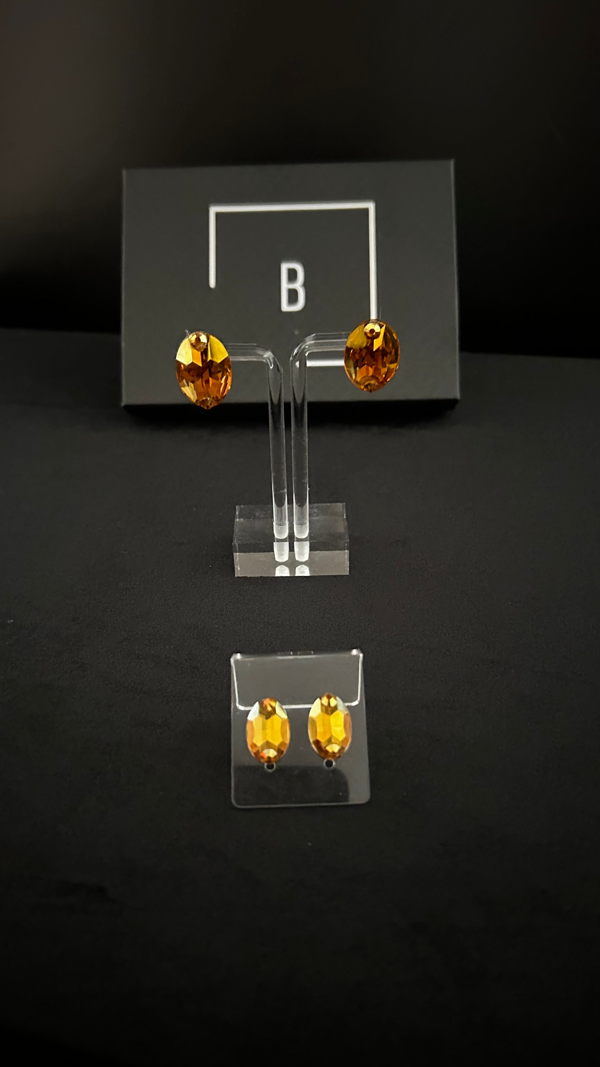 Oval Stud Earrings