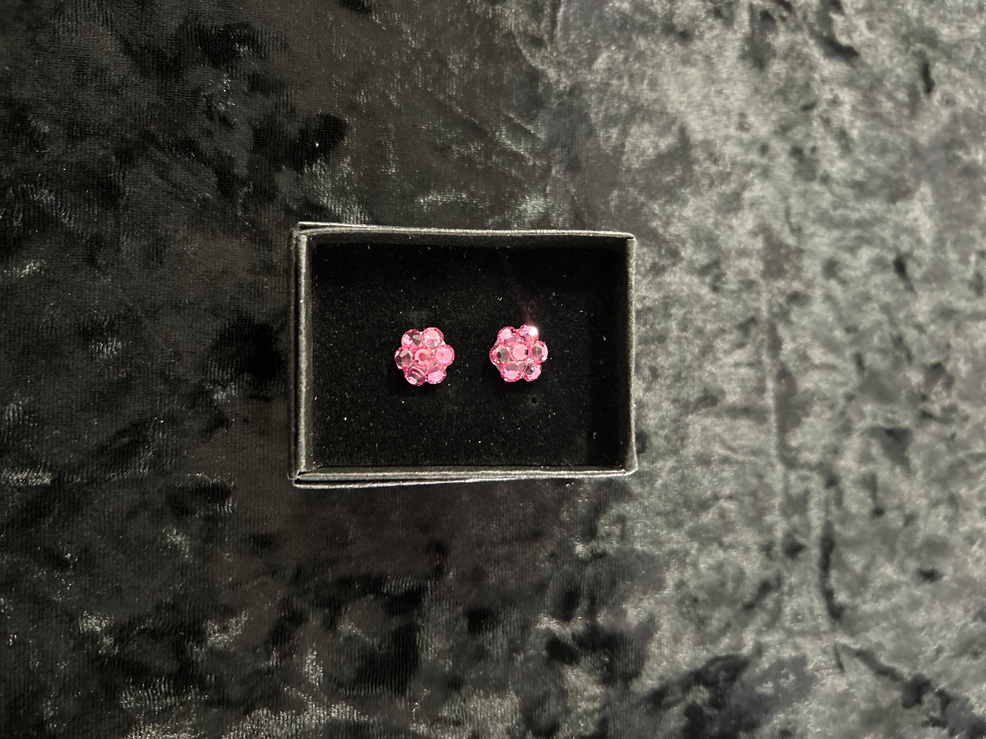 Juvenile Flower Earring