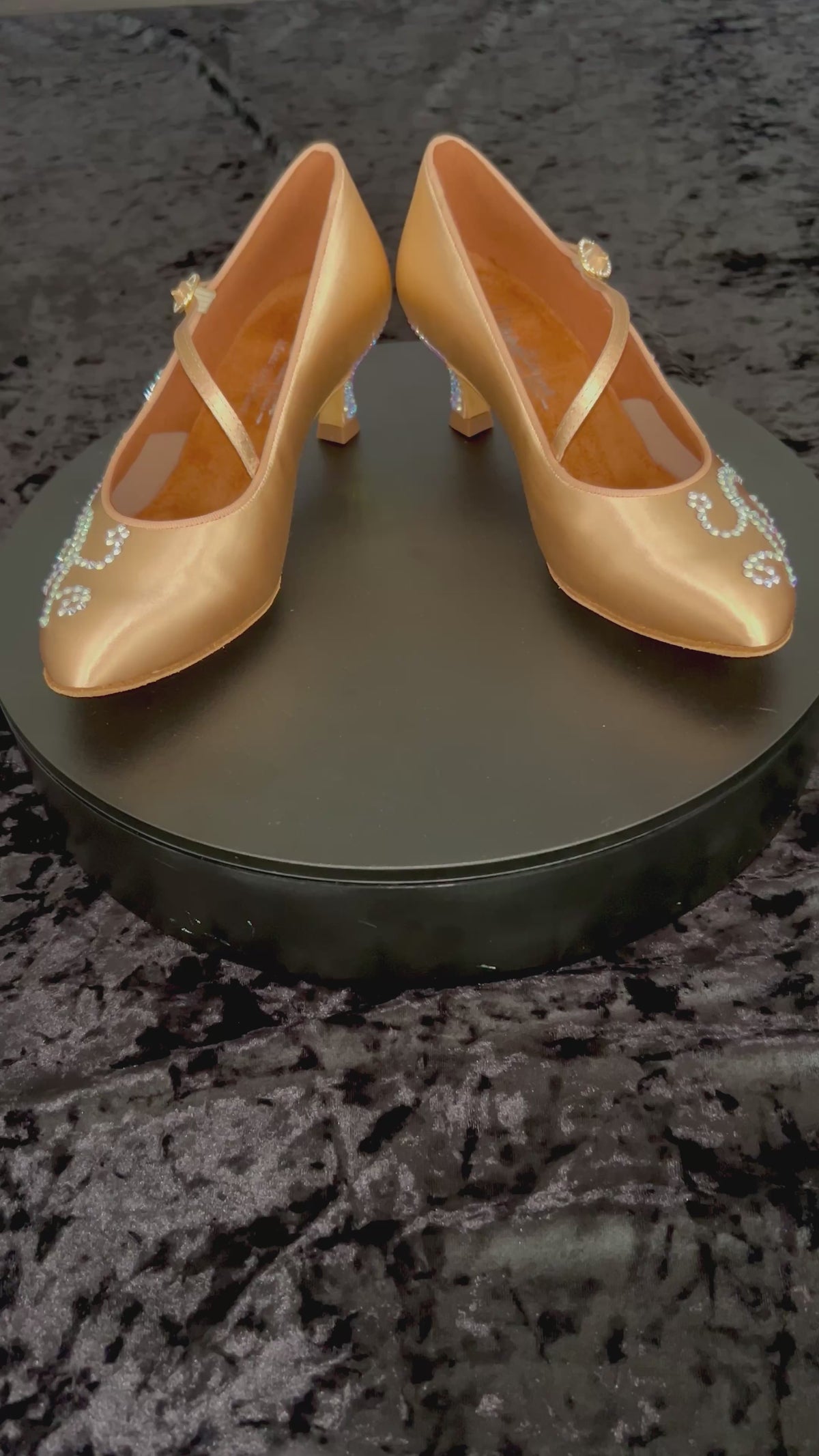 Swirl Embellished ICS Roundtoe Single Strap
